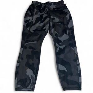 Athleta Women's Black Camouflage Leggings Size MP